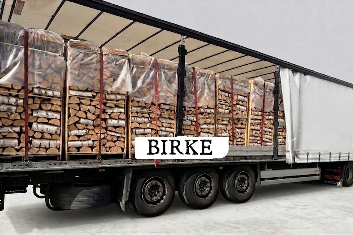 LKW-Ladung Brennholz – Birke – 30/33 cm – kammergetrocknet – 2 RM Paletten