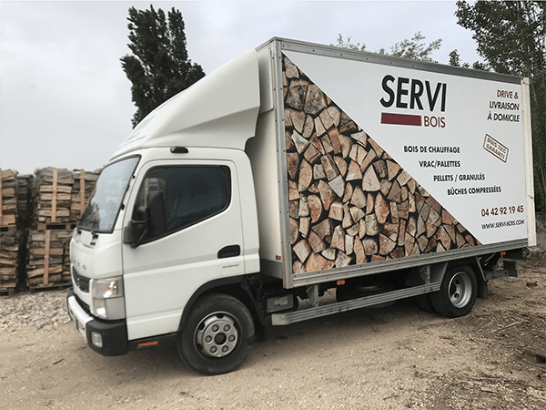 Brennholz 50 cm auf Palette, garantiert trockenes Hartholz